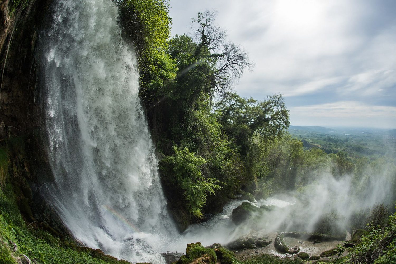 shutterstock_275689469-Exciting-and-powerful-waterfalls-in-Edessa_-northern-Greece